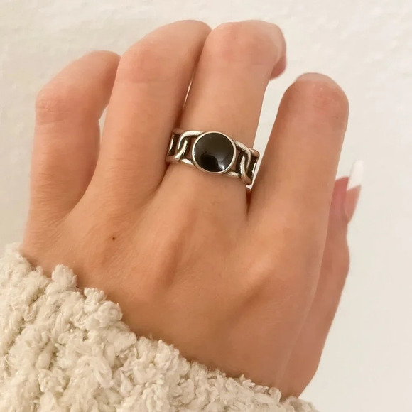 925 Sterling Silver Black Circle Ring Dainty Ring Geometric Minimalist Ring - Picture 2 of 9